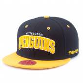 Кепка MITCHELL&NESS NHL CLASSIC ARCH FITTED SNAPBACK
