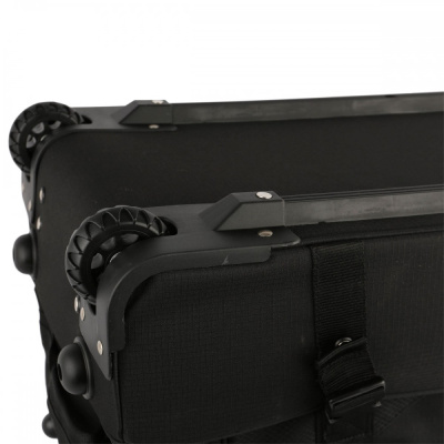 MS1379205-Black-inset5