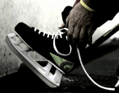 Как подобрать хорошие хоккейные коньки?